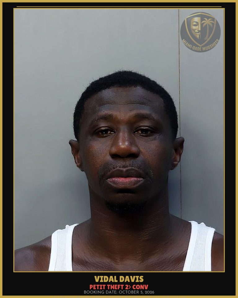 Davis Vidal  Voneric Arrested – PETIT THEFT 2> CONV – Miami-Dade County (October 5, 2026)